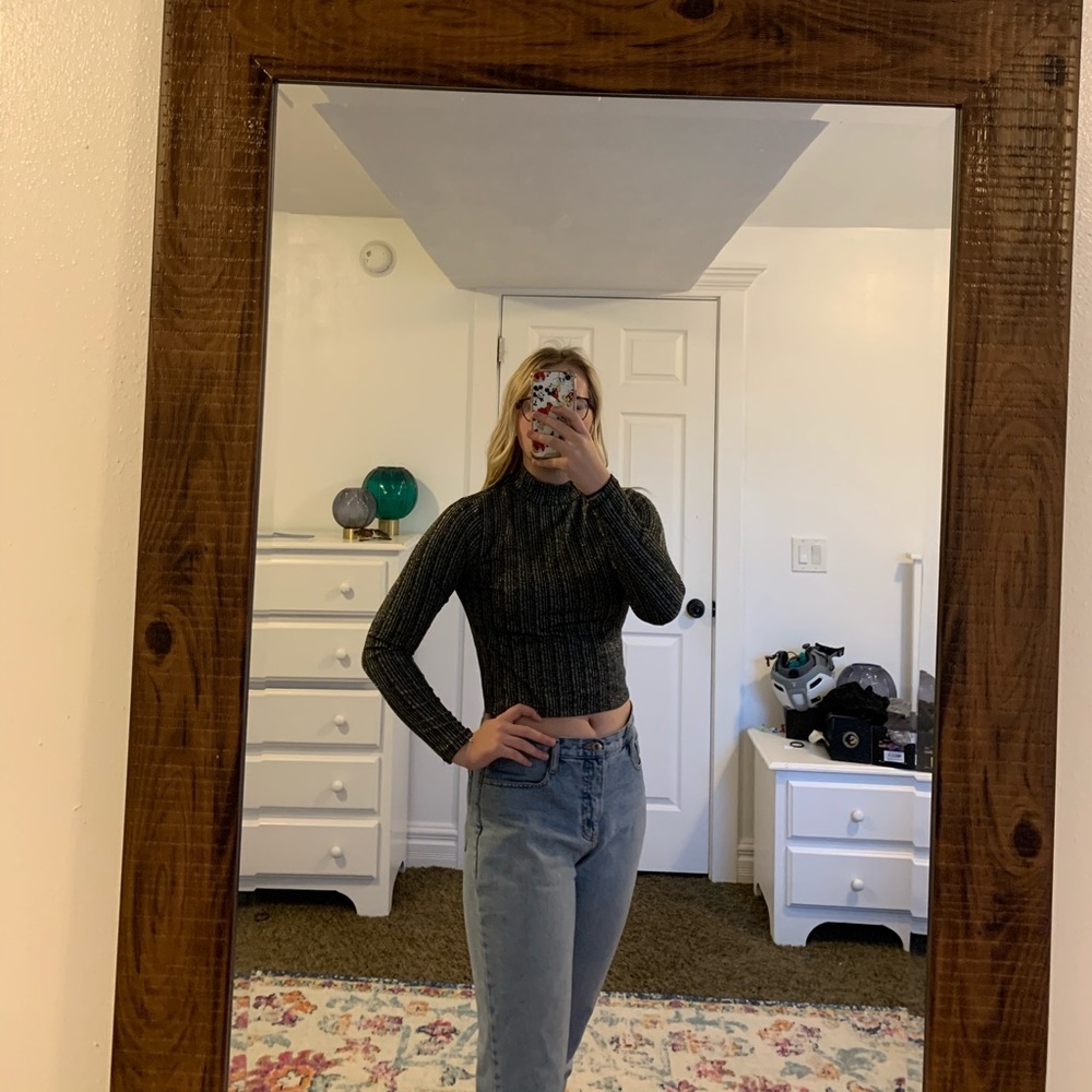 Sparkly mock neck crop top